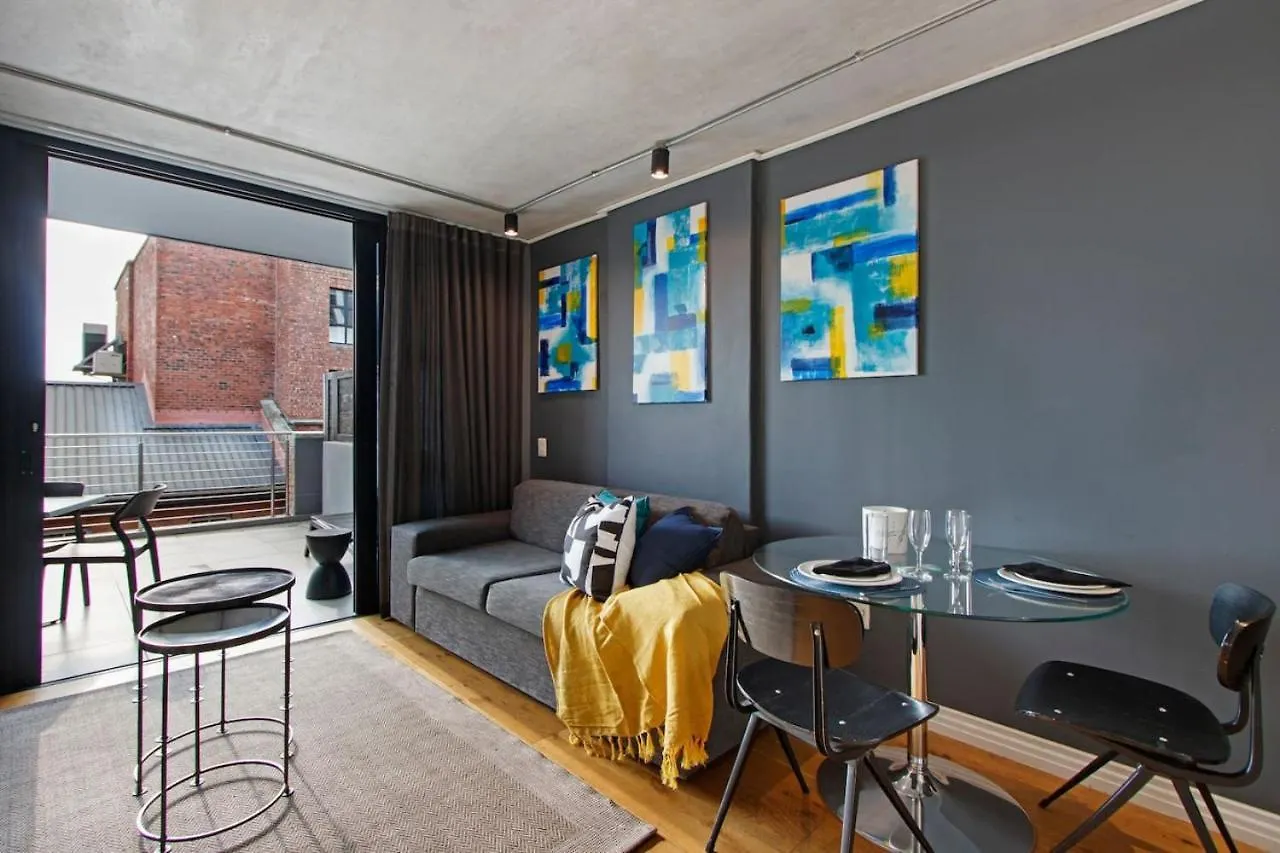 Apartment With Backup Power, Big Balcony And Rooftop Pool Cape Town