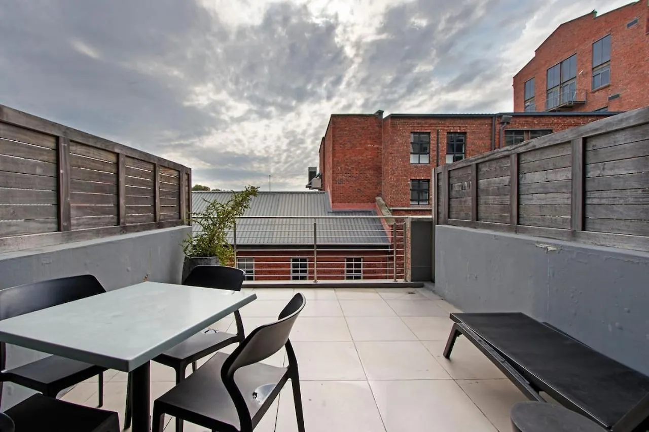 Apartment With Backup Power, Big Balcony And Rooftop Pool Cape Town